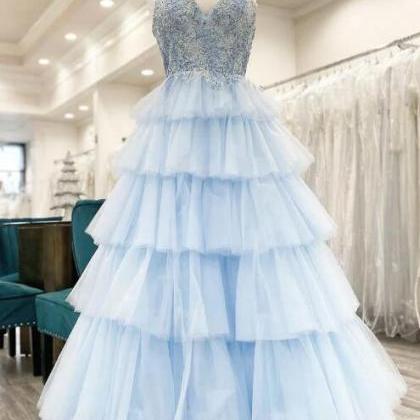 Floral Lace V-neck Multi-tiered A-line Prom Dress
