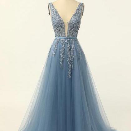 Blue Tulle Prom Dress With Appliques
