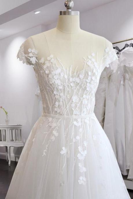 A-line/princess V-neck Court Train Short Sleeves Applique Tulle Wedding Dresses